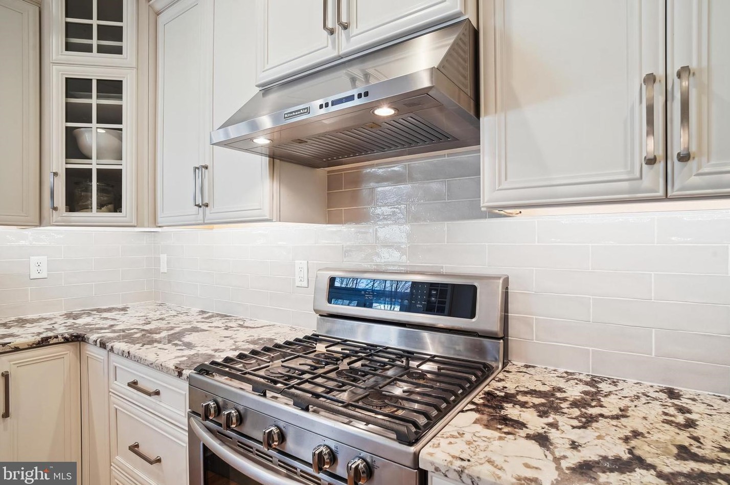 604 Twilight Terrace Ct, Mount Airy MD  21771-5793 exterior