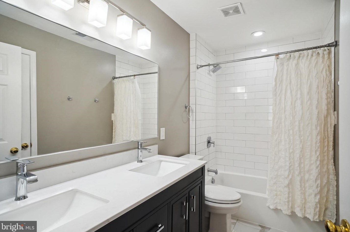 604 Twilight Terrace Ct, Mount Airy MD  21771-5793 exterior