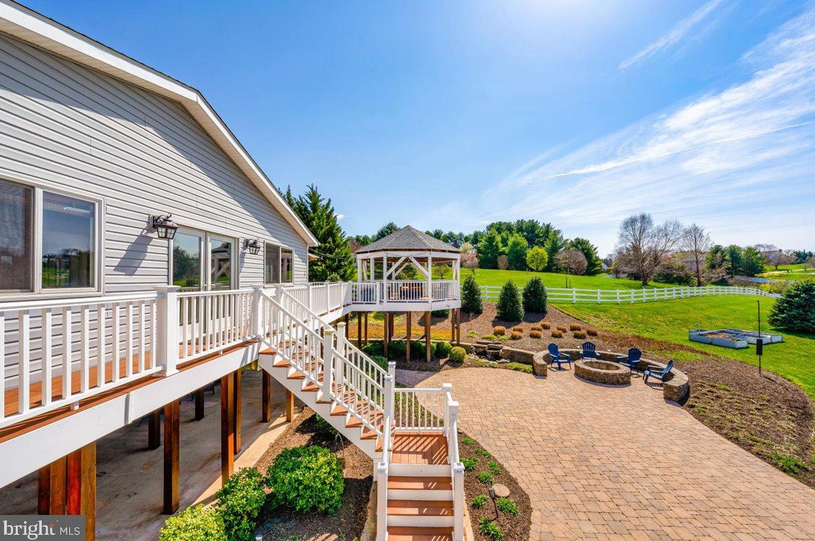 12701 Cowmans Manor Dr, Mount Airy MD  21771-4947 exterior