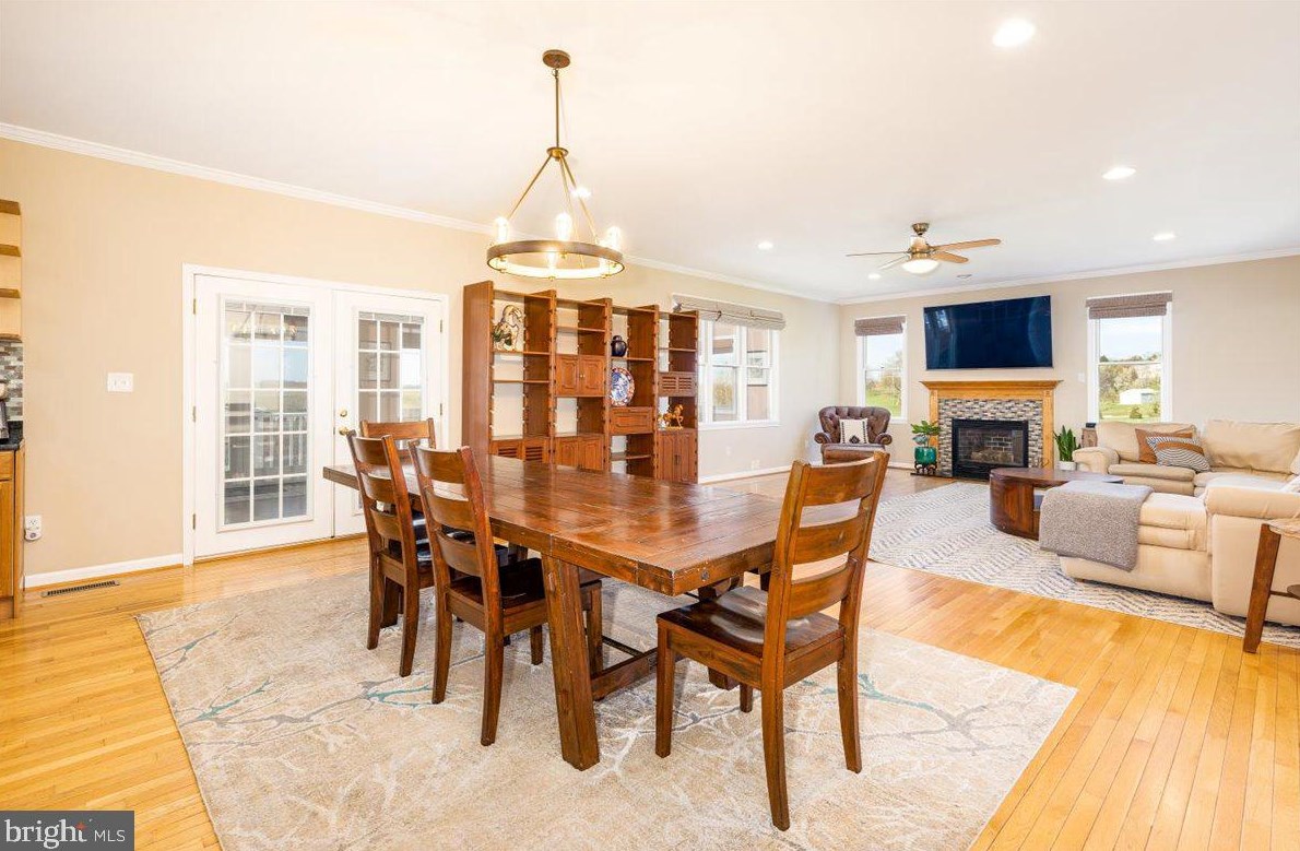 12701 Cowmans Manor Dr, Mount Airy MD  21771-4947 exterior