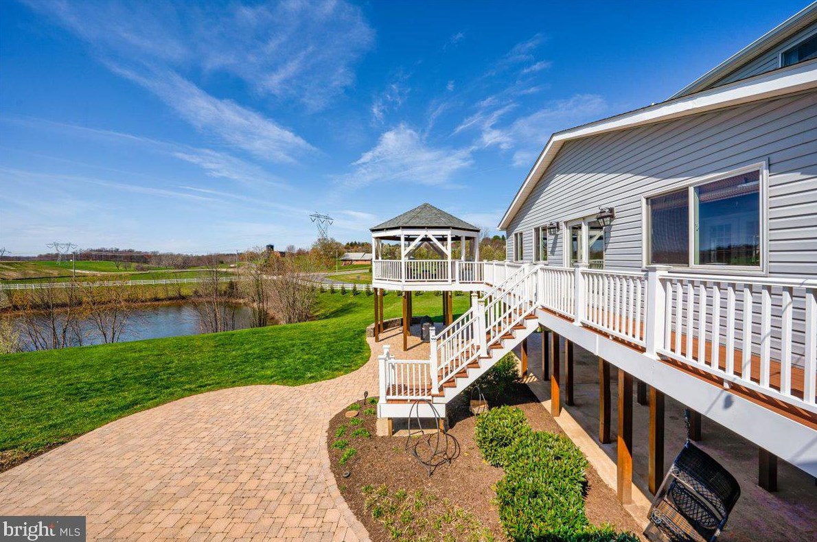 12701 Cowmans Manor Dr, Mount Airy MD  21771-4947 exterior