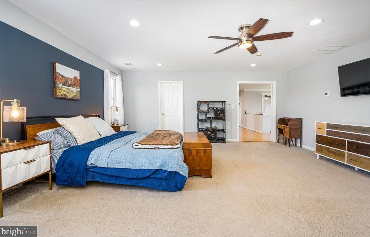 12701 Cowmans Manor Dr, Mount Airy MD  21771-4947 exterior