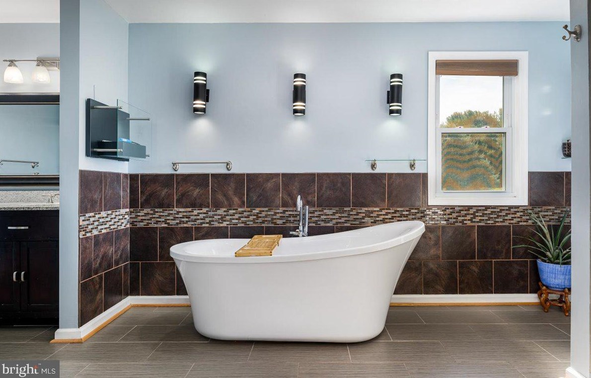 12701 Cowmans Manor Dr, Mount Airy MD  21771-4947 exterior