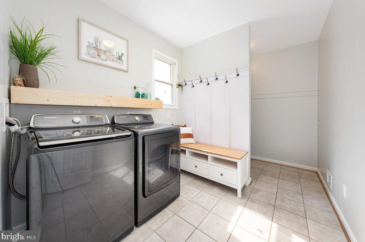 12701 Cowmans Manor Dr, Mount Airy MD  21771-4947 exterior