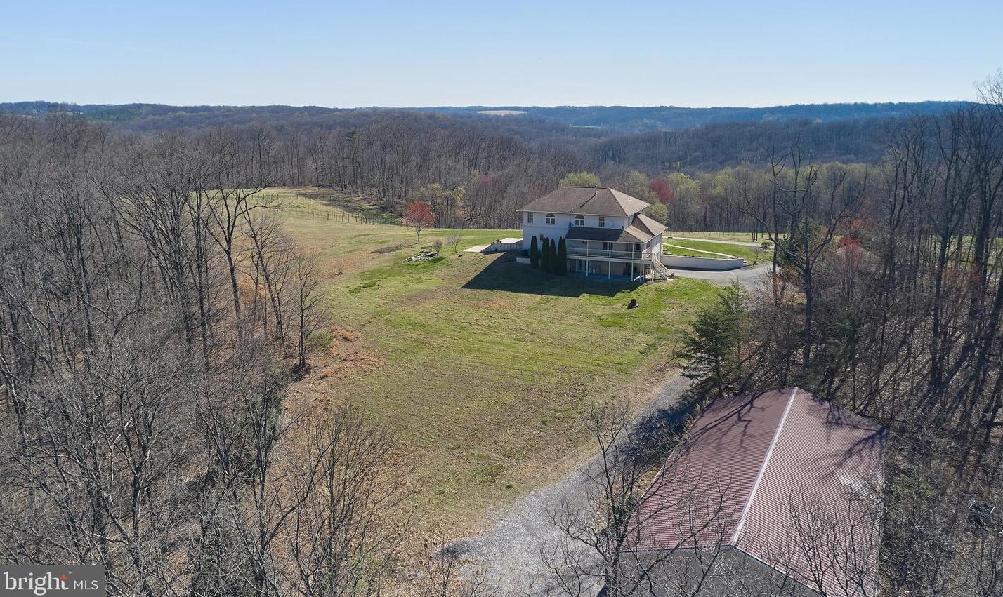 7670 Talbot Run Rd, Mount Airy MD  21771-8402 exterior