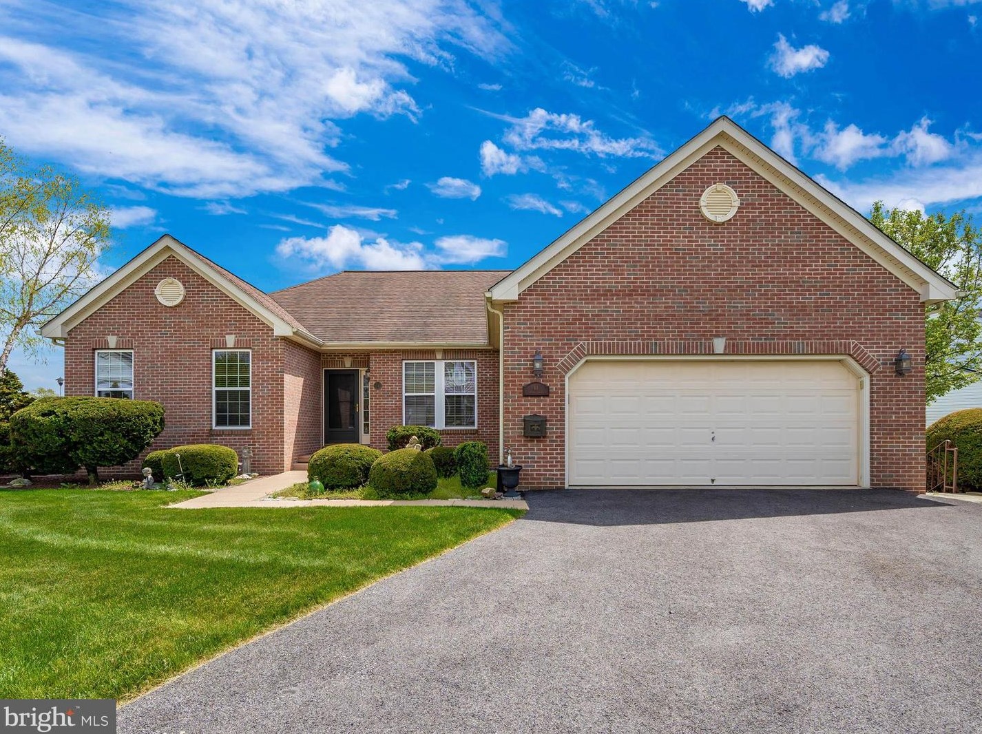 11 Sylvia Cir, Graceham, MD 21788
