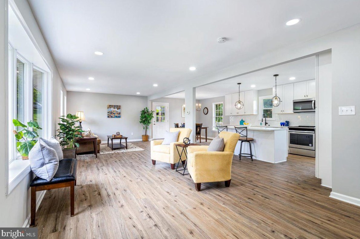 12793 Roughton Dr, Mount Airy, MD 21771-4820