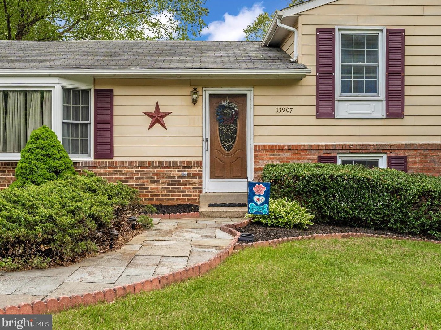 13907 Legion Ct, Mount Airy, MD 21771-5701