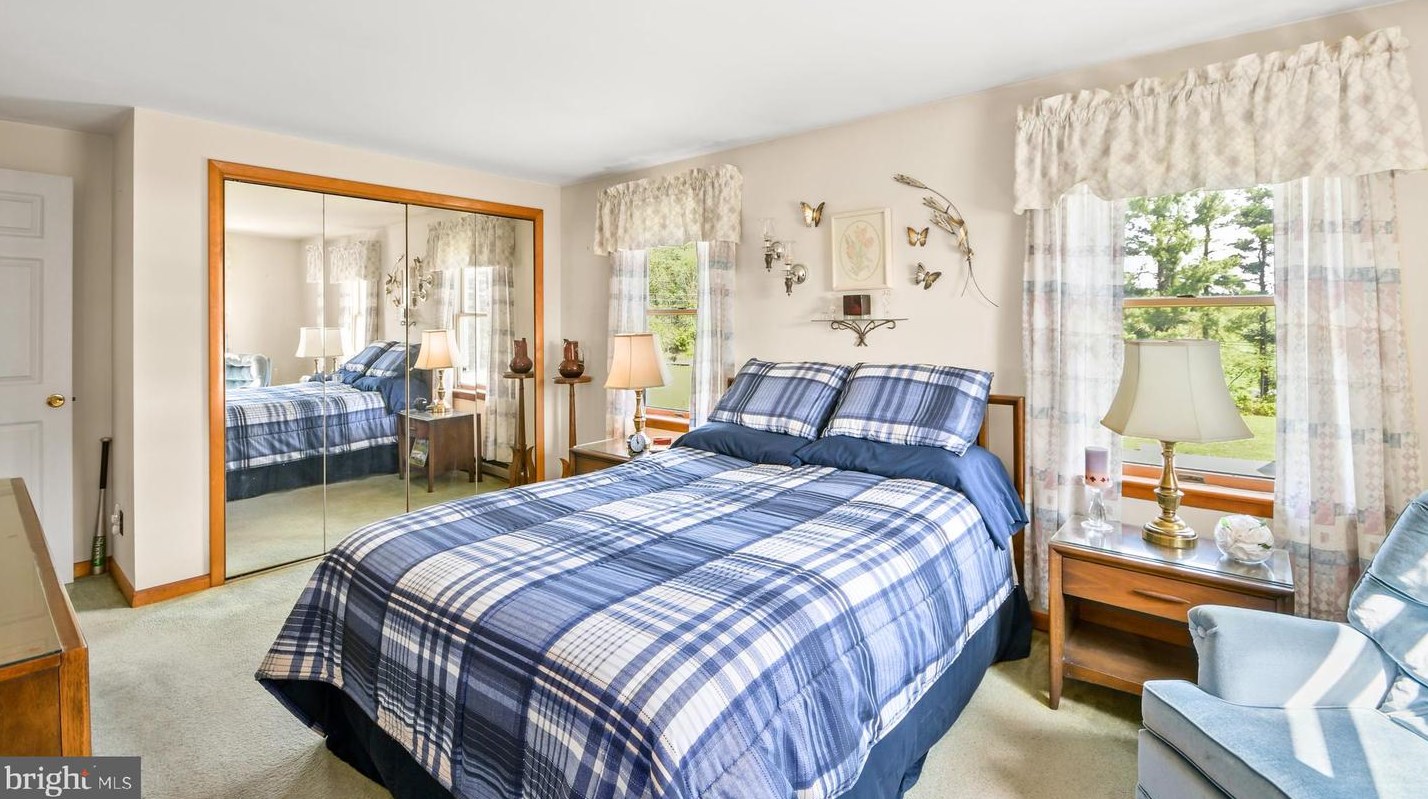 8853 Mapleville Rd, Mount Airy MD  21771-9701 exterior