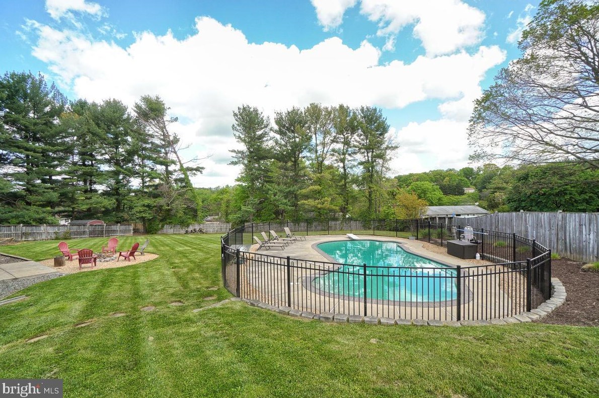 12640 Molesworth Dr, Mount Airy MD  21771-4810 exterior