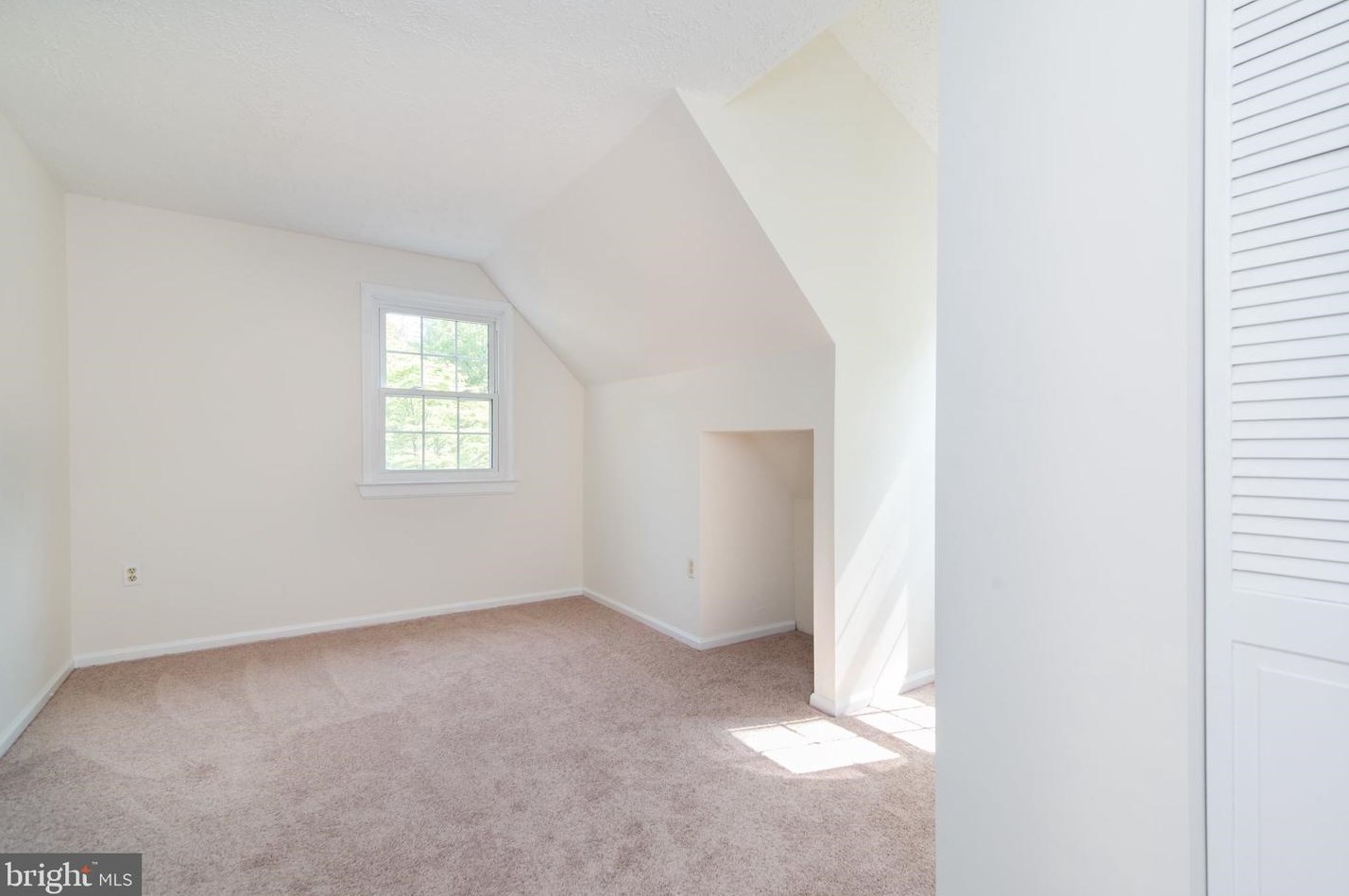 1720 Brookshire Run, Point Of Rocks MD  21777-2012 exterior