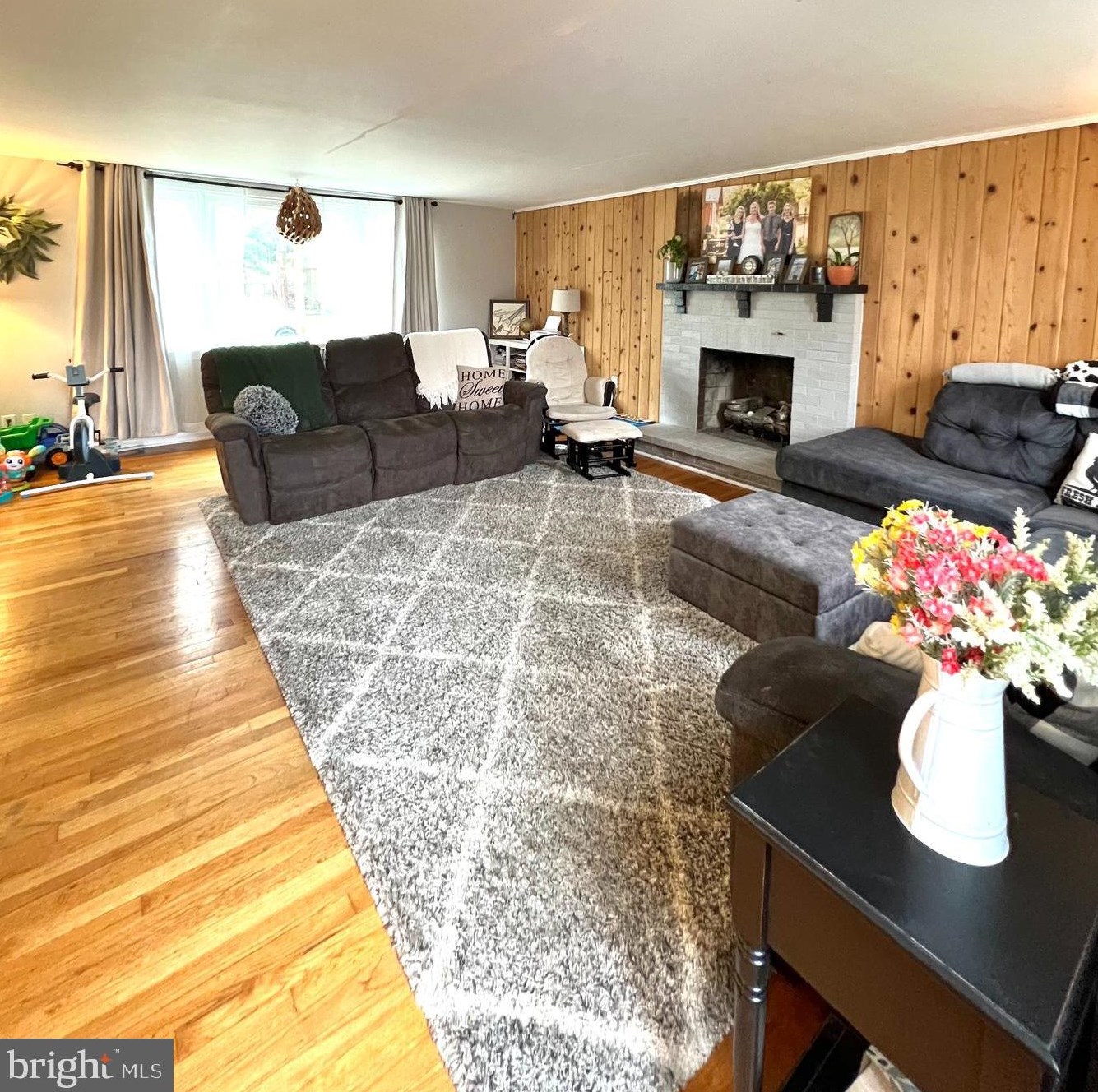 11 N Carroll St, Graceham, MD 21788