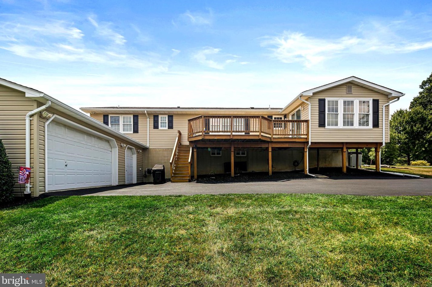 5321 Concord Ct, Mount Airy MD 21771-5815 exterior