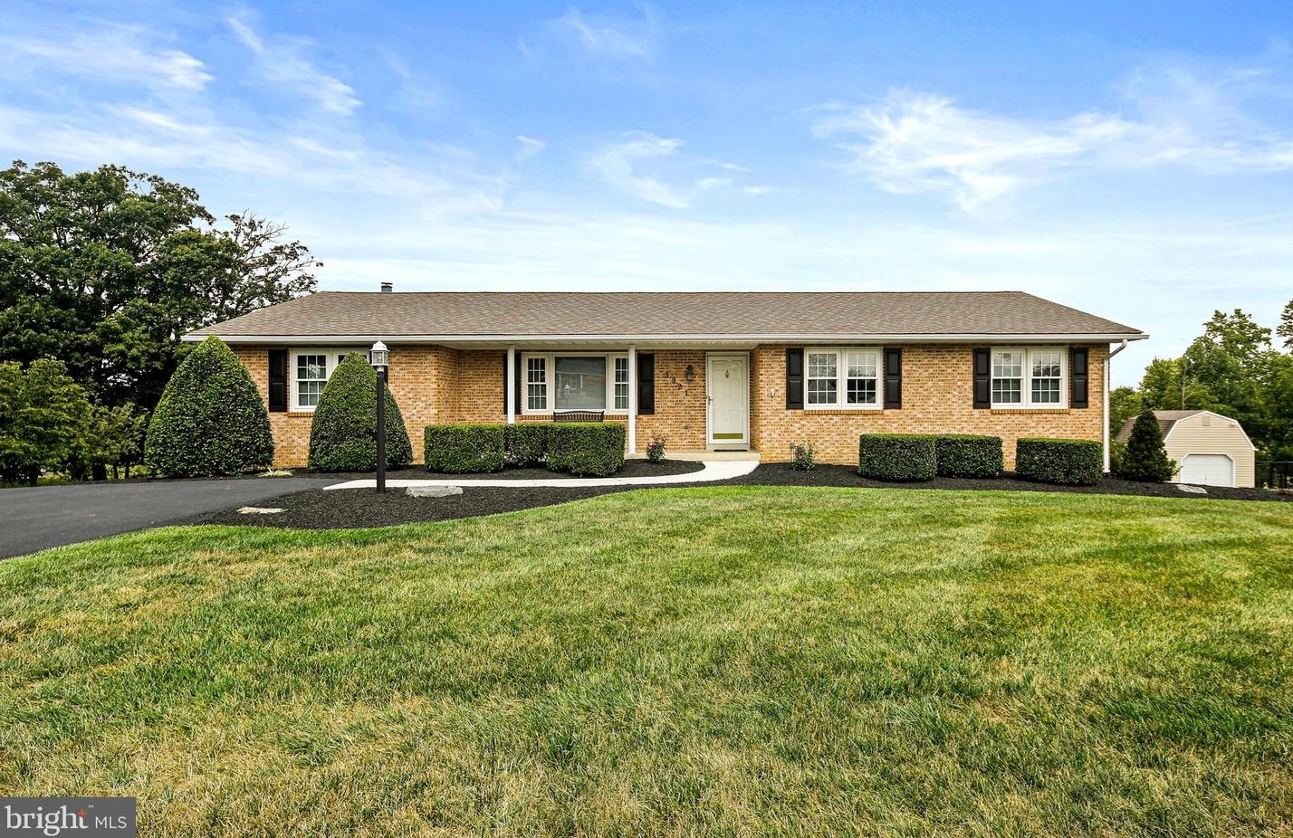 5321 Concord Ct, Mount Airy MD 21771-5815 exterior