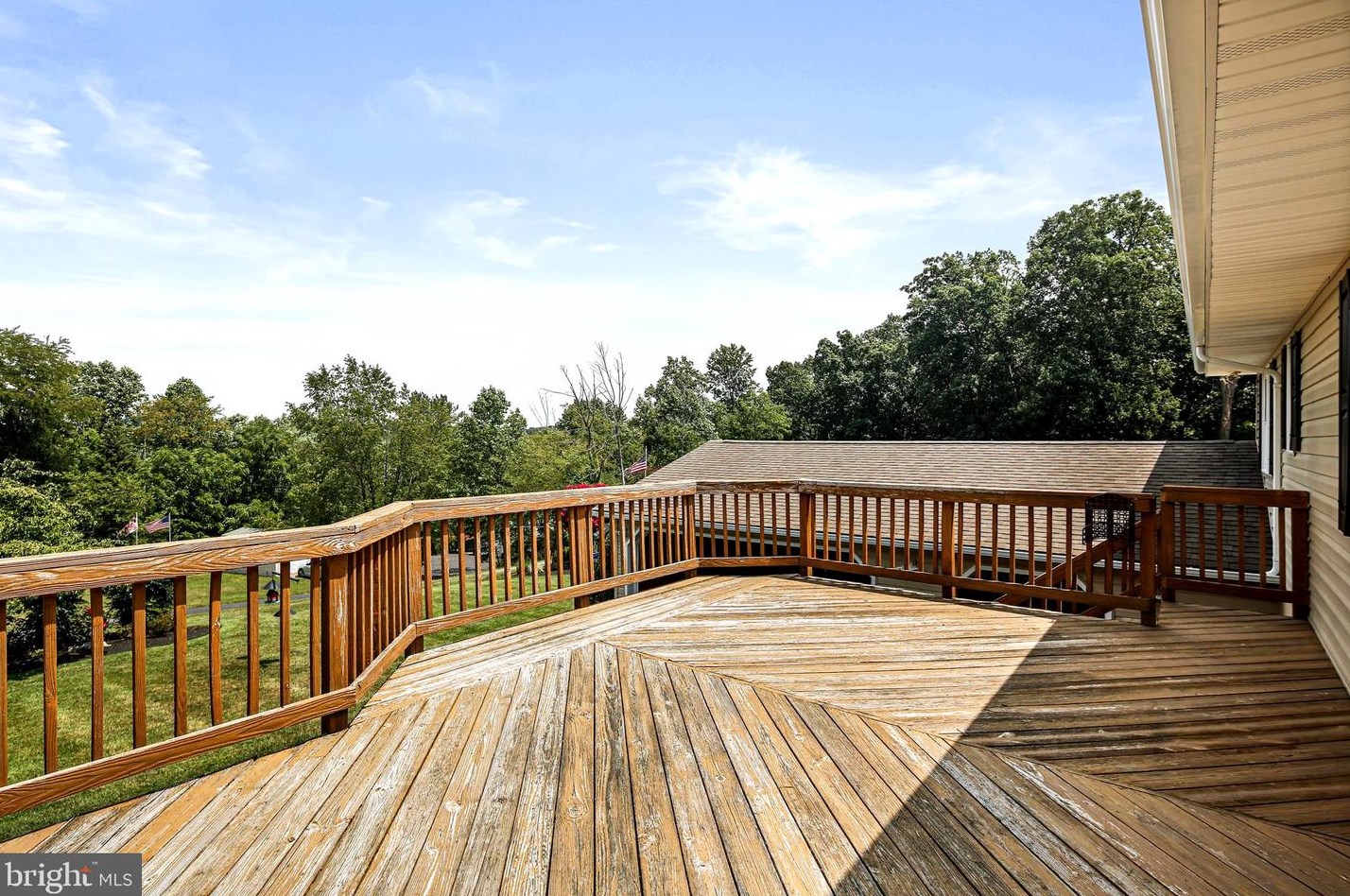 5321 Concord Ct, Mount Airy MD 21771-5815 exterior