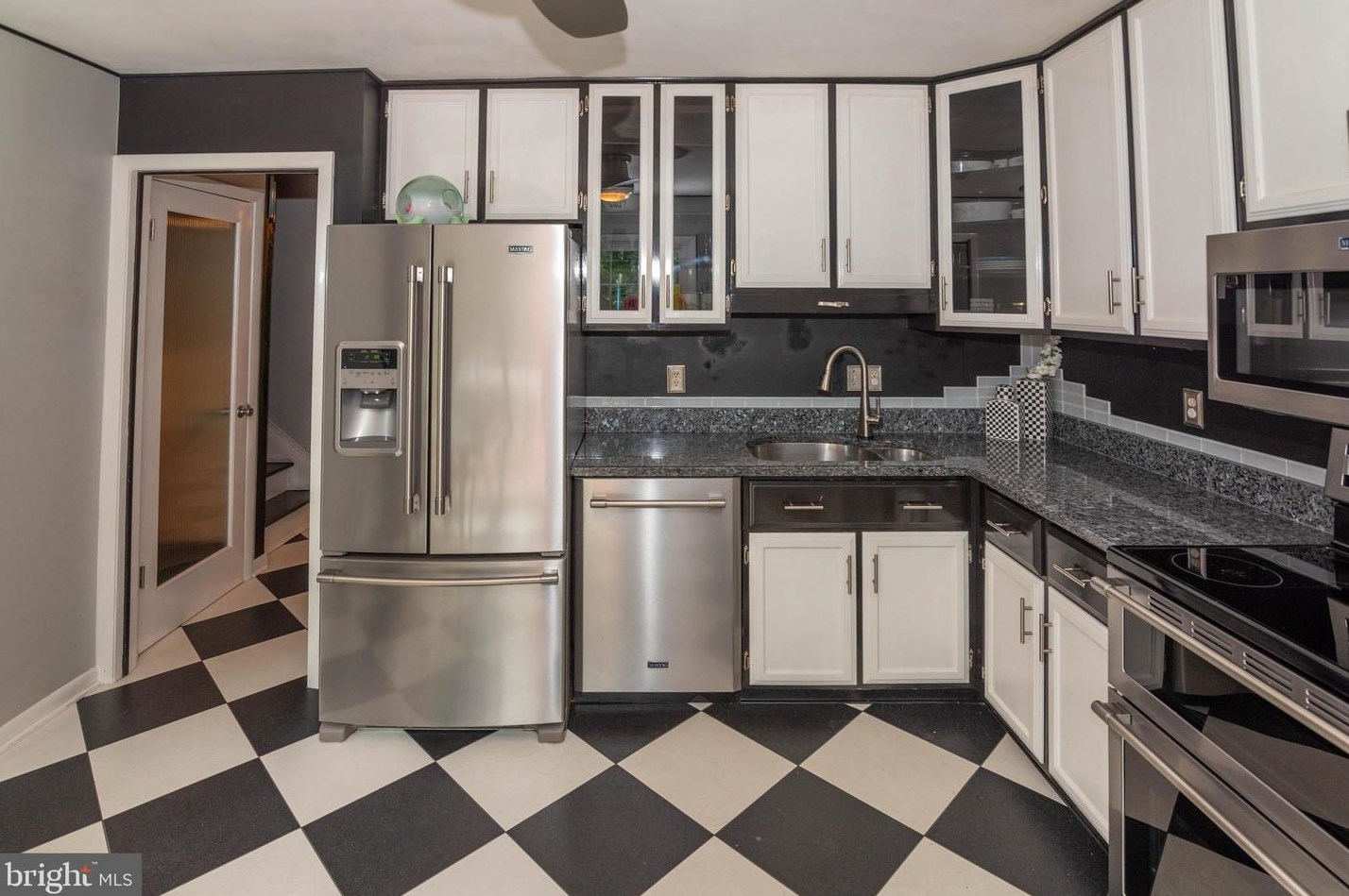 12318 Sherwood Frst Dr, Mount Airy MD 21771-6025 exterior