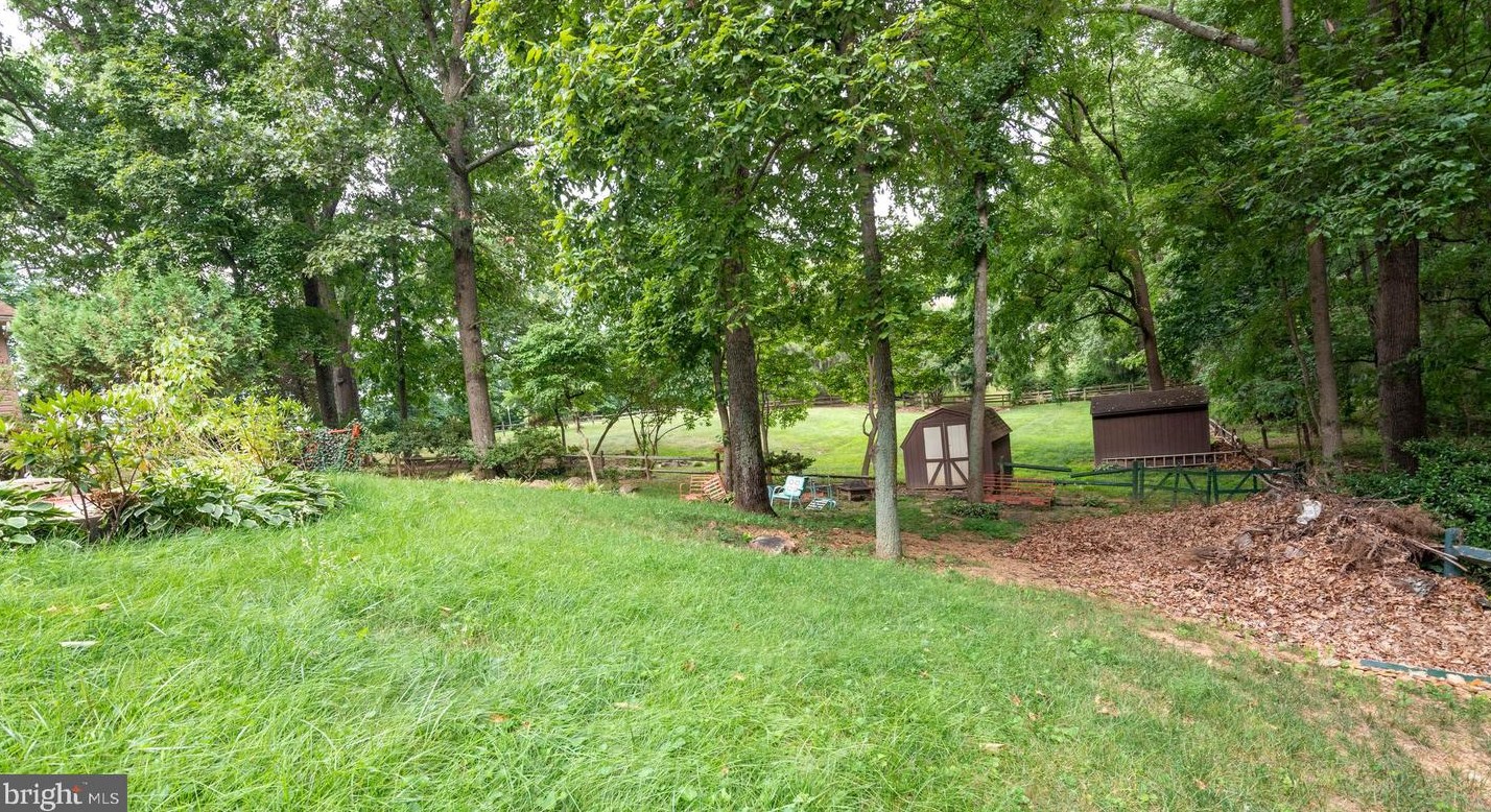 12318 Sherwood Frst Dr, Mount Airy MD 21771-6025 exterior