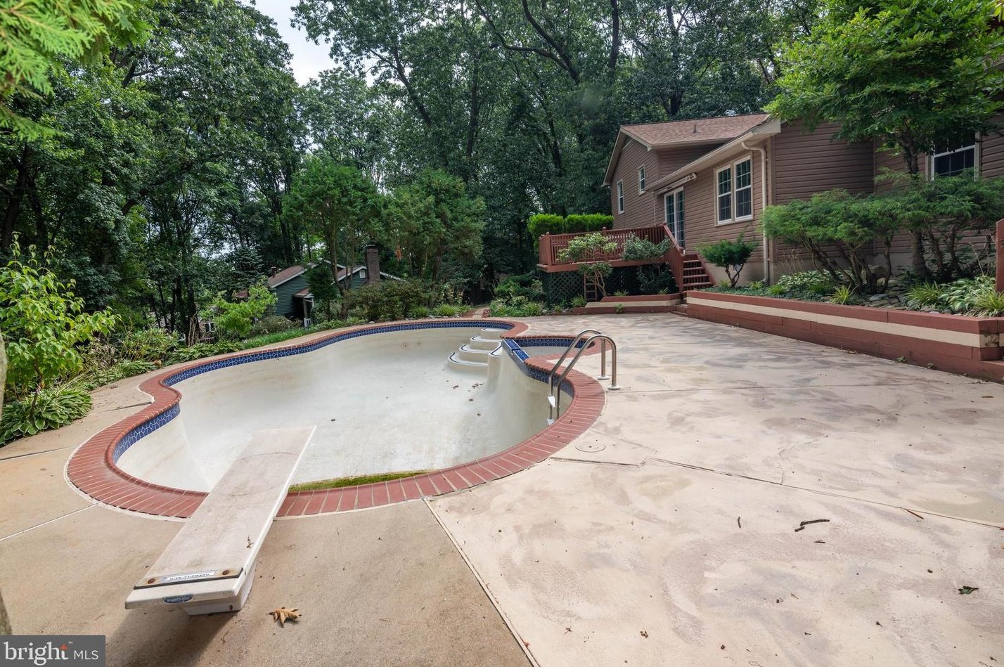 12318 Sherwood Frst Dr, Mount Airy MD 21771-6025 exterior