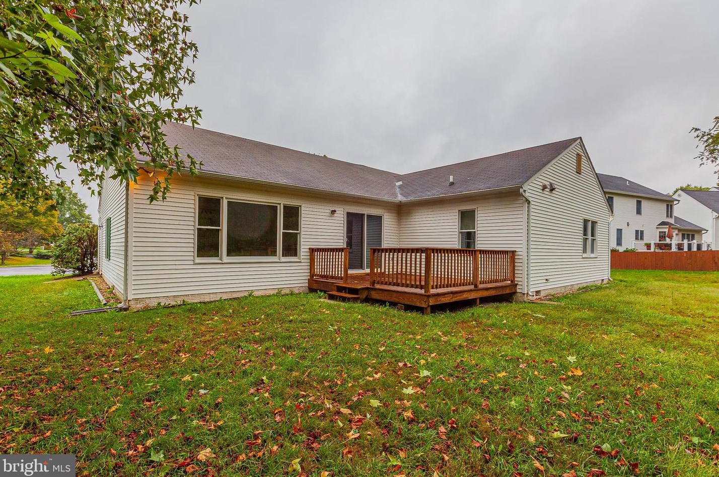 7108 Downing St, Adamstown MD 21710-9414 exterior