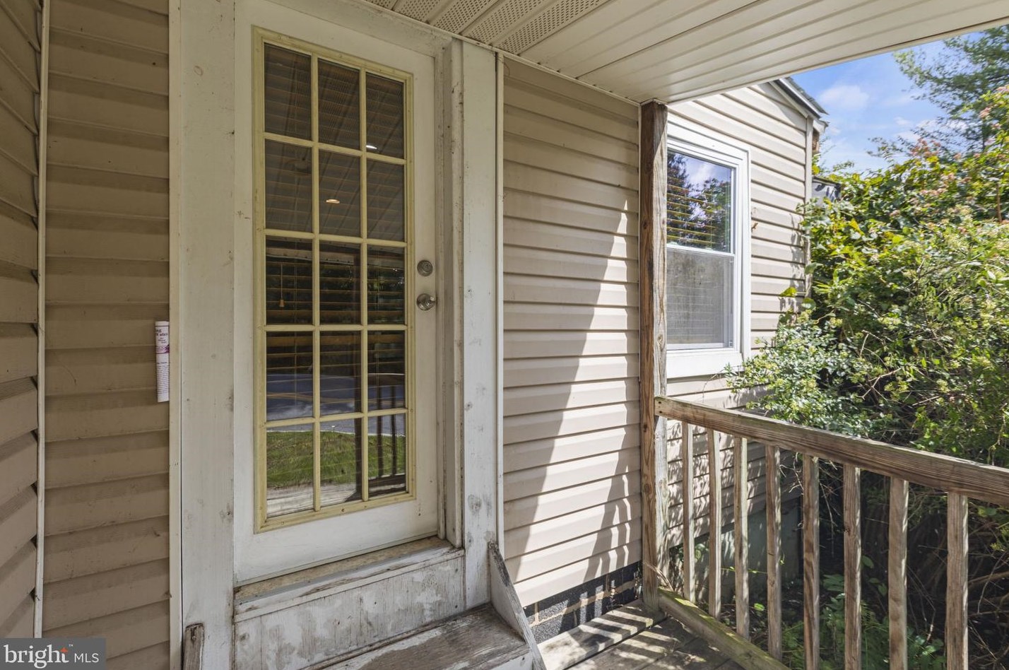 14208 Peddicord Rd, Mount Airy MD  21771-8435 exterior