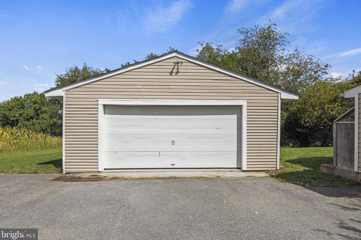 14208 Peddicord Rd, Mount Airy MD  21771-8435 exterior