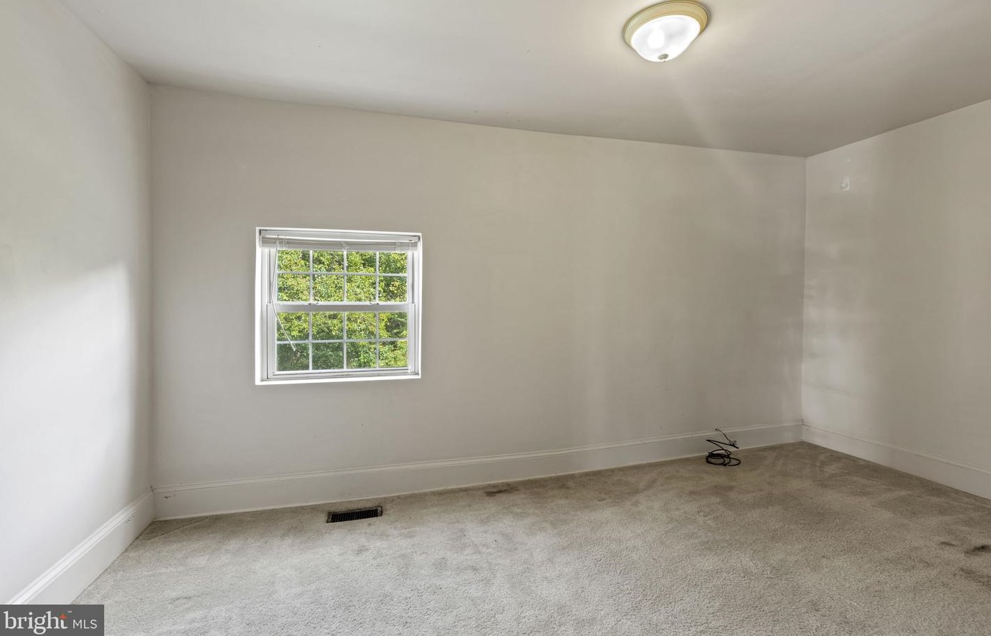 14208 Peddicord Rd, Mount Airy MD  21771-8435 exterior