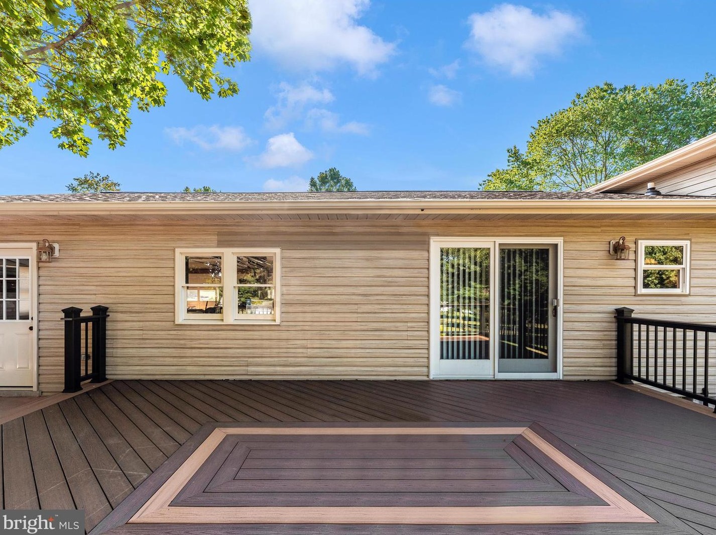 5384 Annapolis Dr, Mount Airy MD 21771-5708 exterior