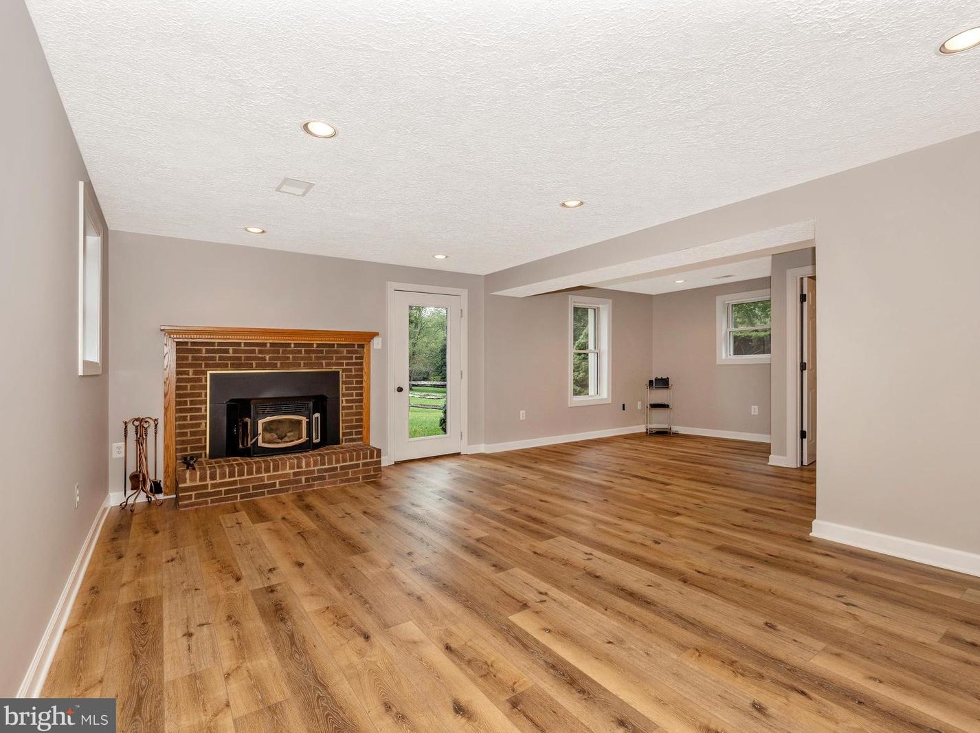 5384 Annapolis Dr, Mount Airy MD 21771-5708 exterior