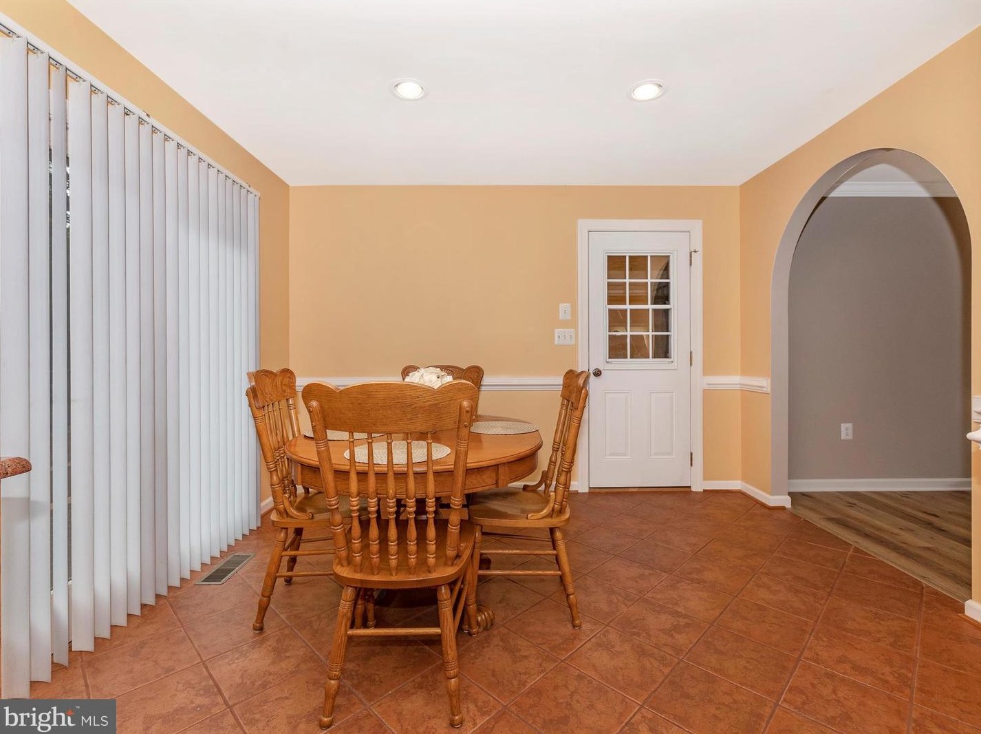 5384 Annapolis Dr, Mount Airy MD 21771-5708 exterior