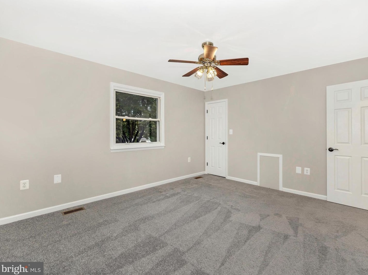 5384 Annapolis Dr, Mount Airy MD 21771-5708 exterior