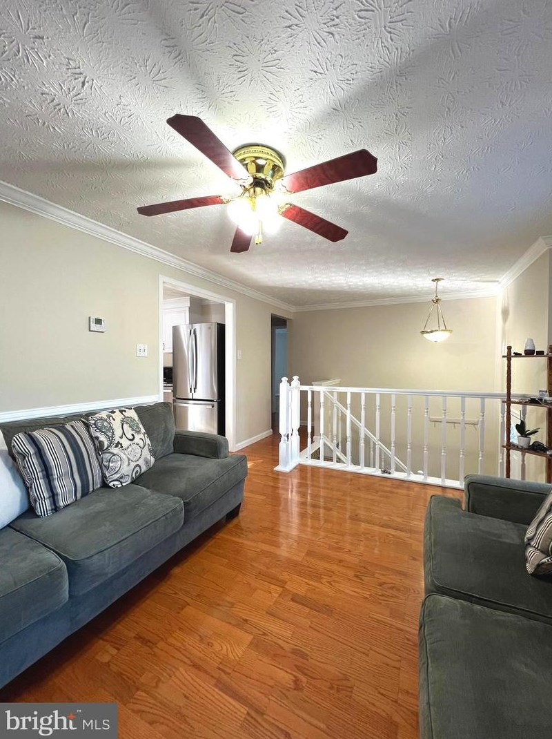 104 Sycamore Rd, Mount Airy MD 21771-5635 exterior