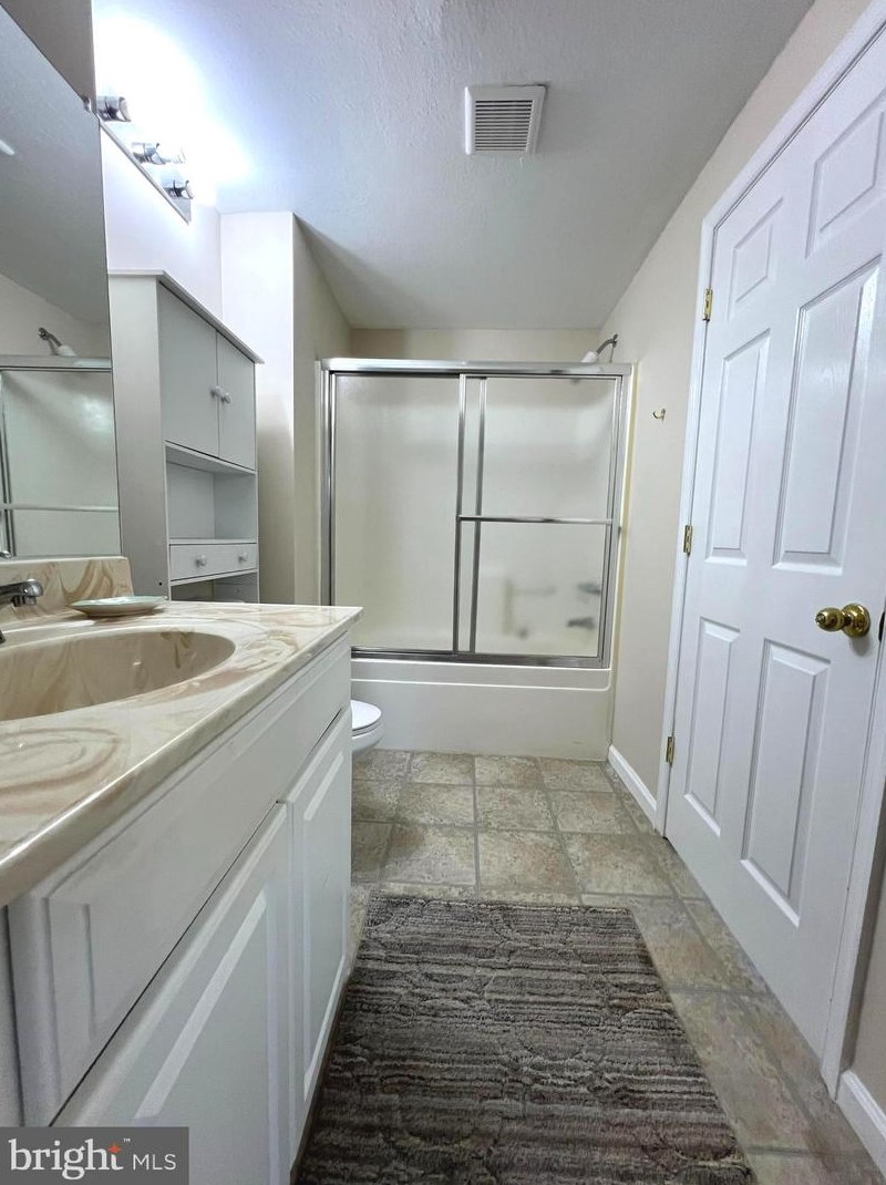 104 Sycamore Rd, Mount Airy MD 21771-5635 exterior