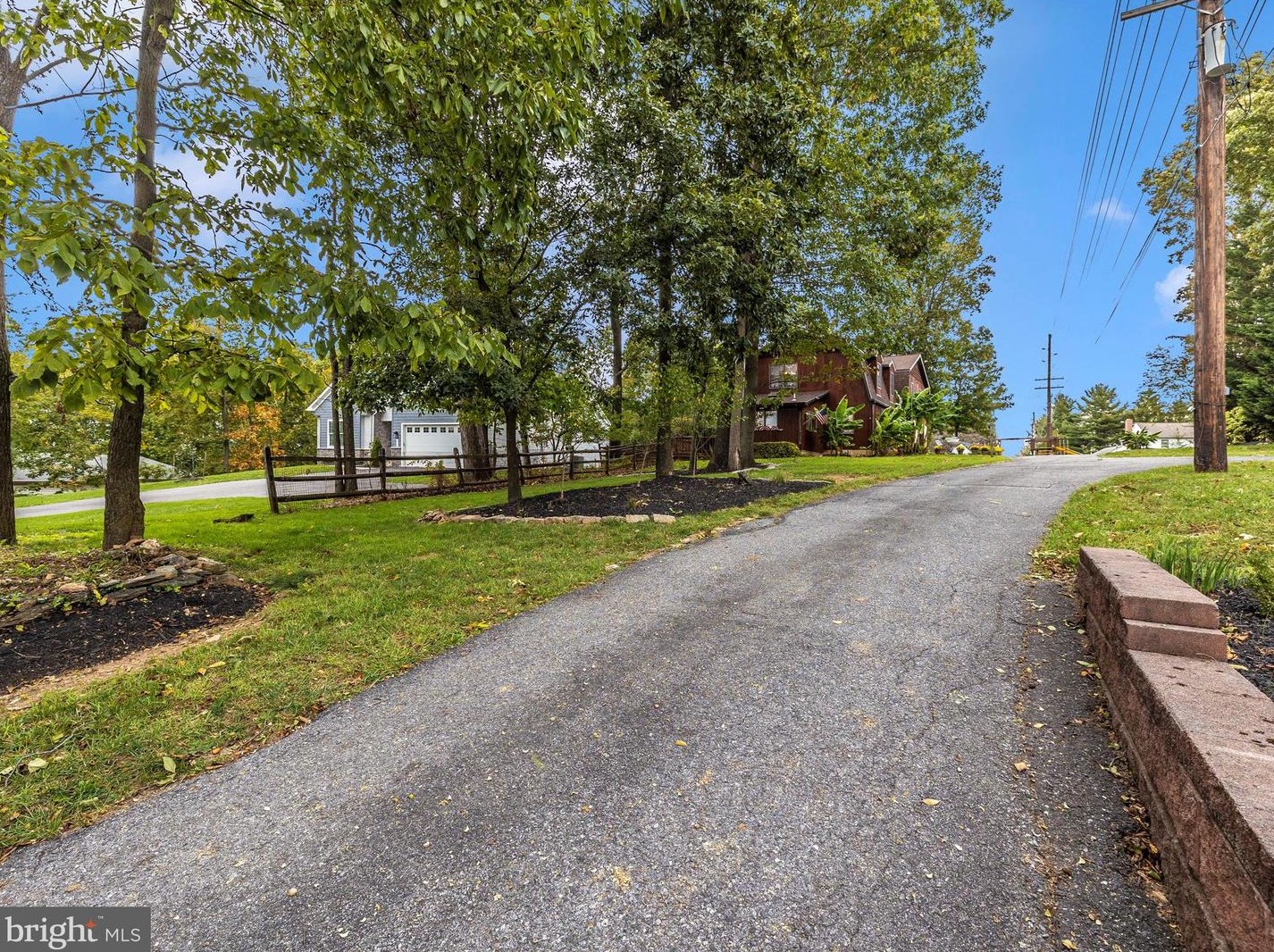 203 Sunset Ave, Mount Airy, MD 21771-5603