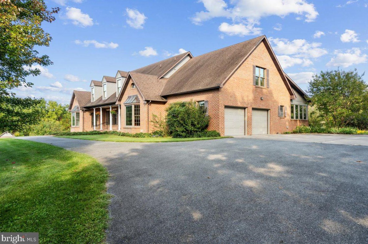 7130 Ira Sears Rd, Adamstown, MD 21710