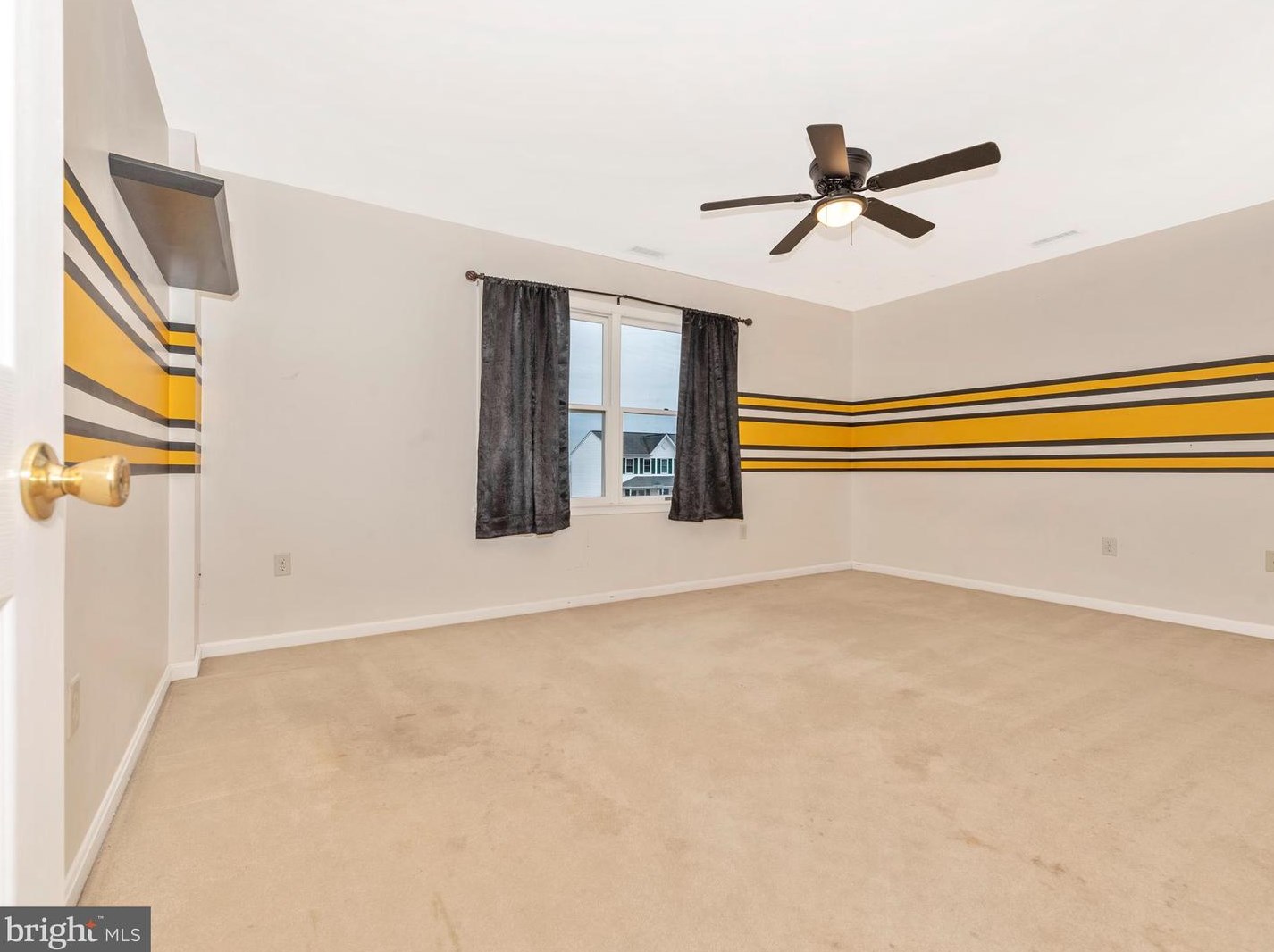 112 Victor Dr, Graceham MD  21788-1783 exterior