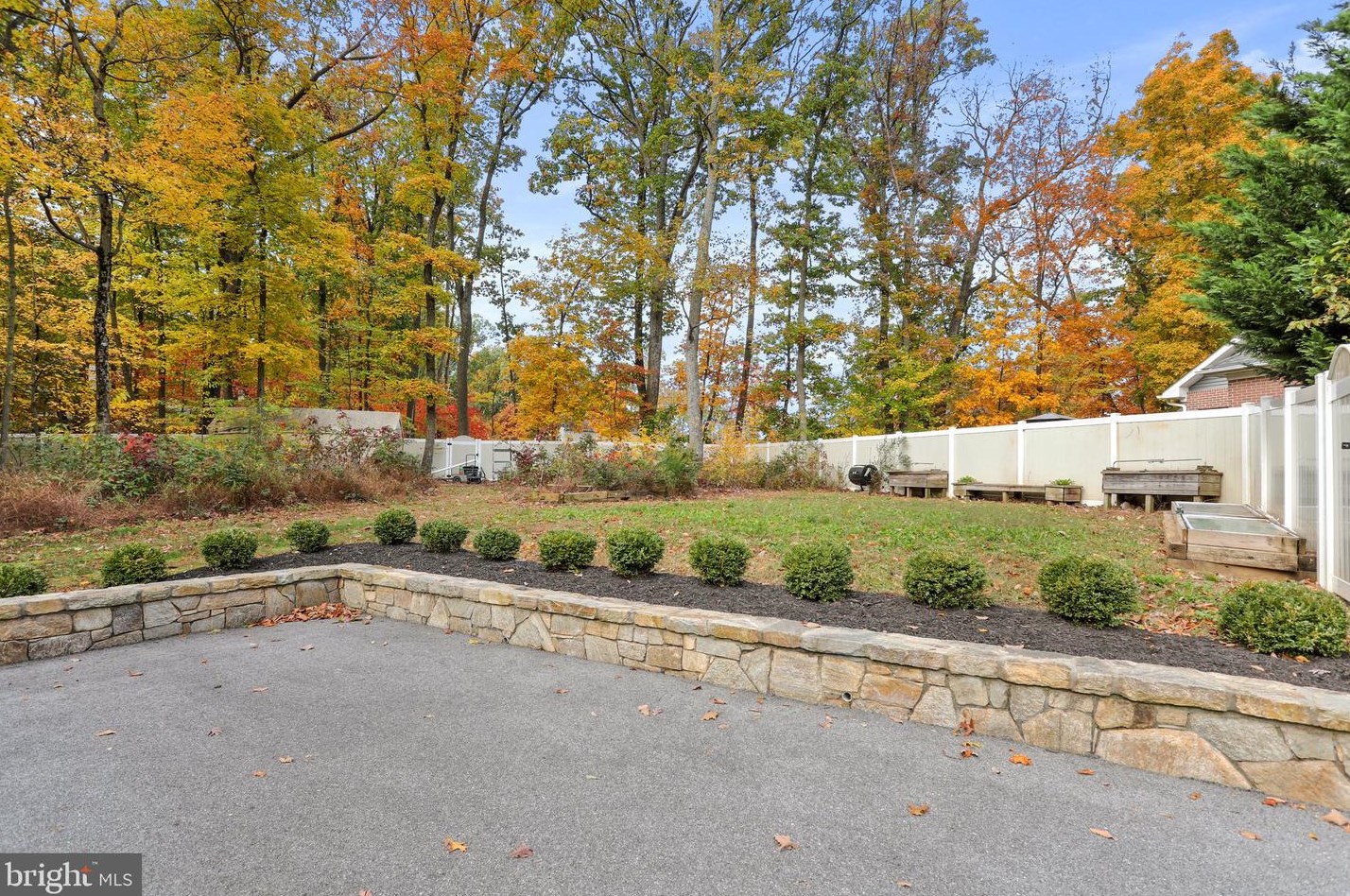 7532 Talbot Run Rd, Mount Airy MD  21771-8444 exterior