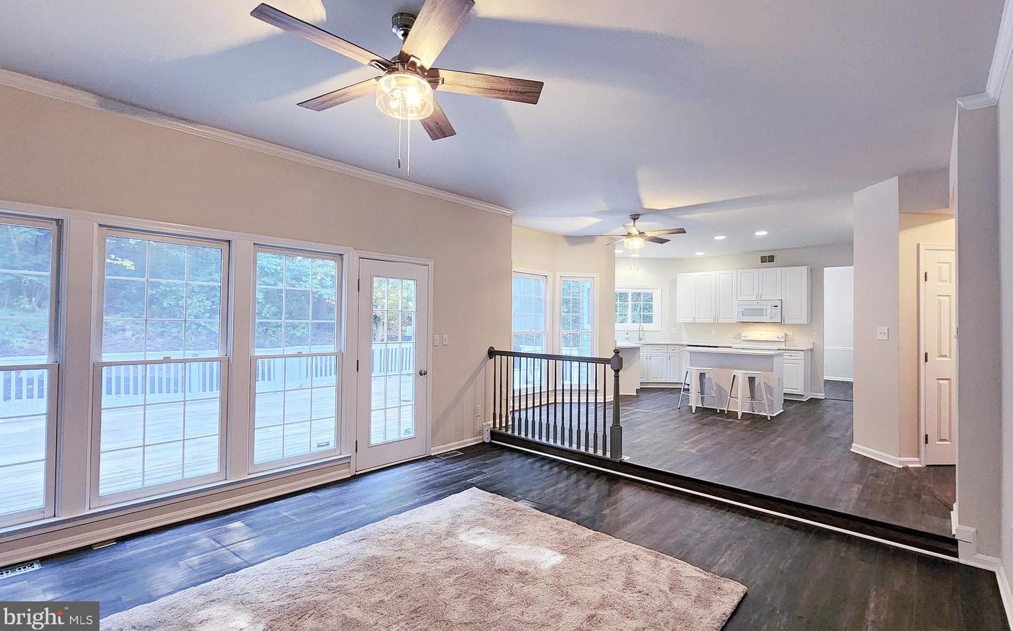 14909 Chelsea Cir, Mount Airy MD  21771-8422 exterior