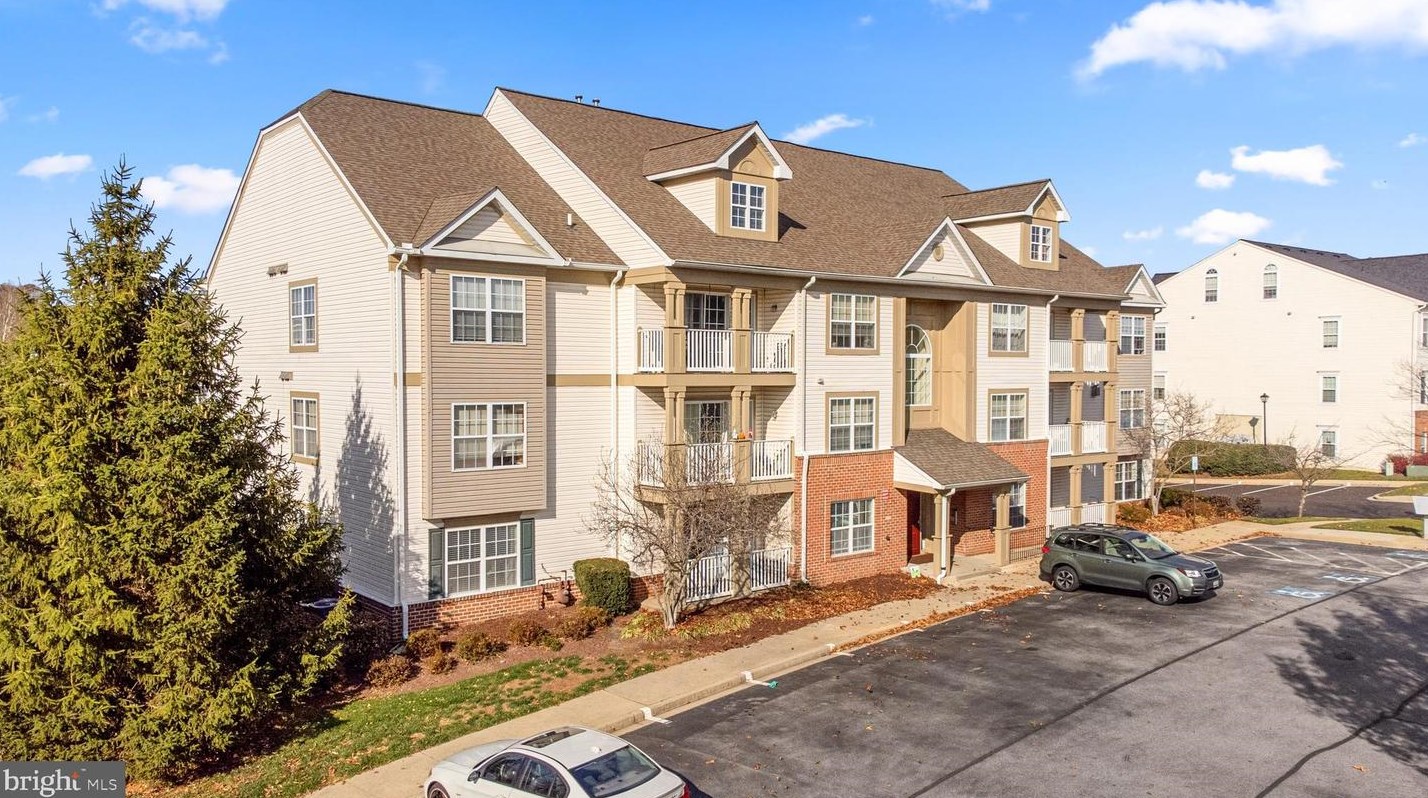 6117 Springwater Pl, Frederick, MD 21701-7655