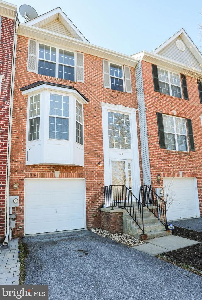 148 Fieldstone Ct, Frederick, MD 21702-3278