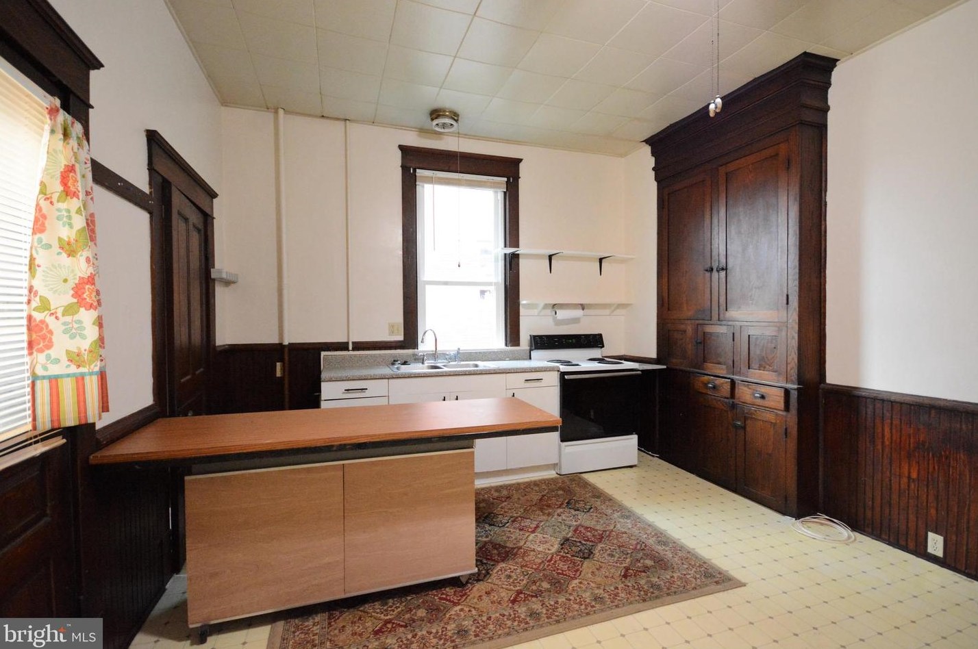 5 W Main St #1, Middletown, MD 21769