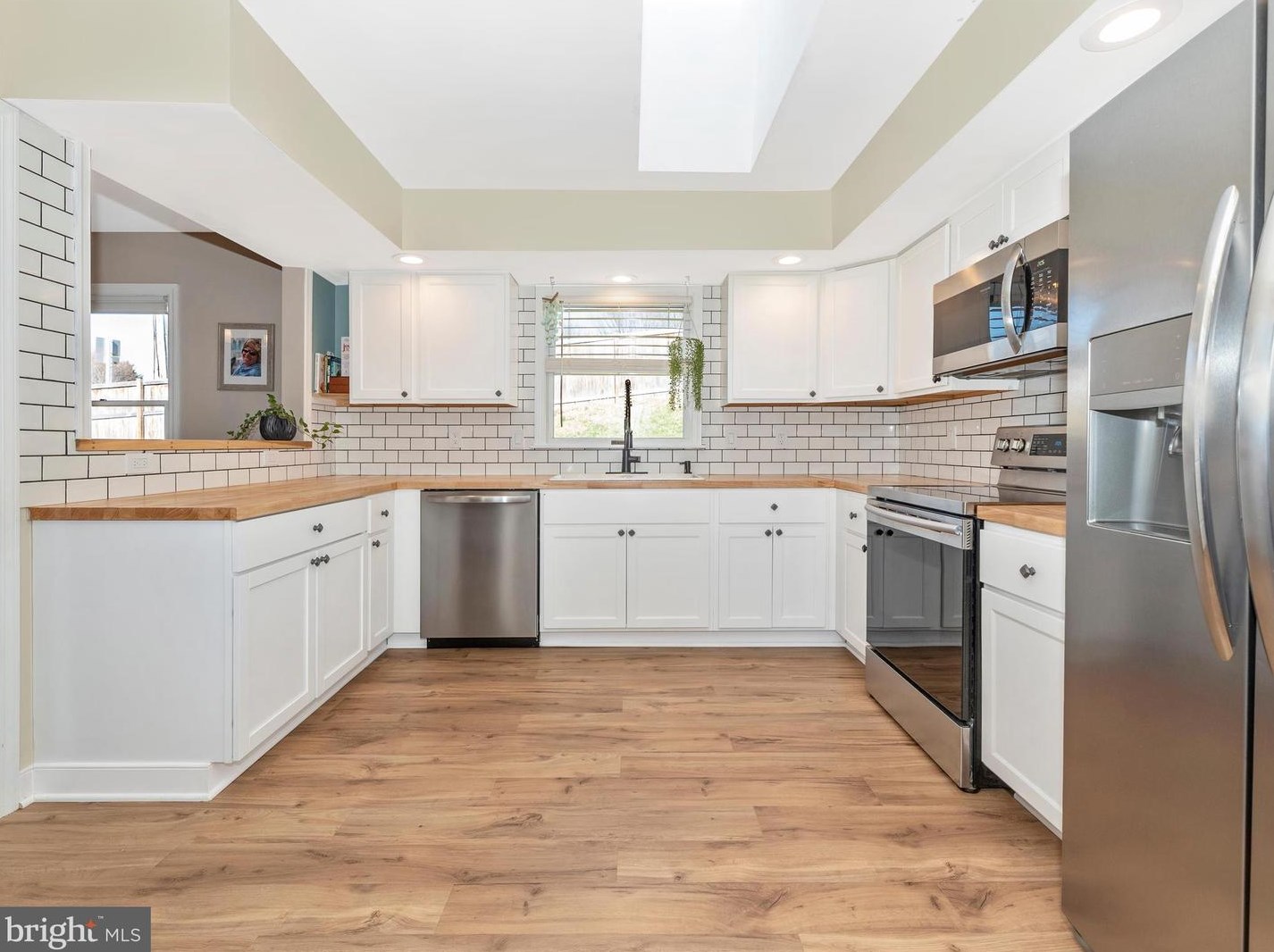1 Eastern Cir, Middletown MD  21769-8000 exterior