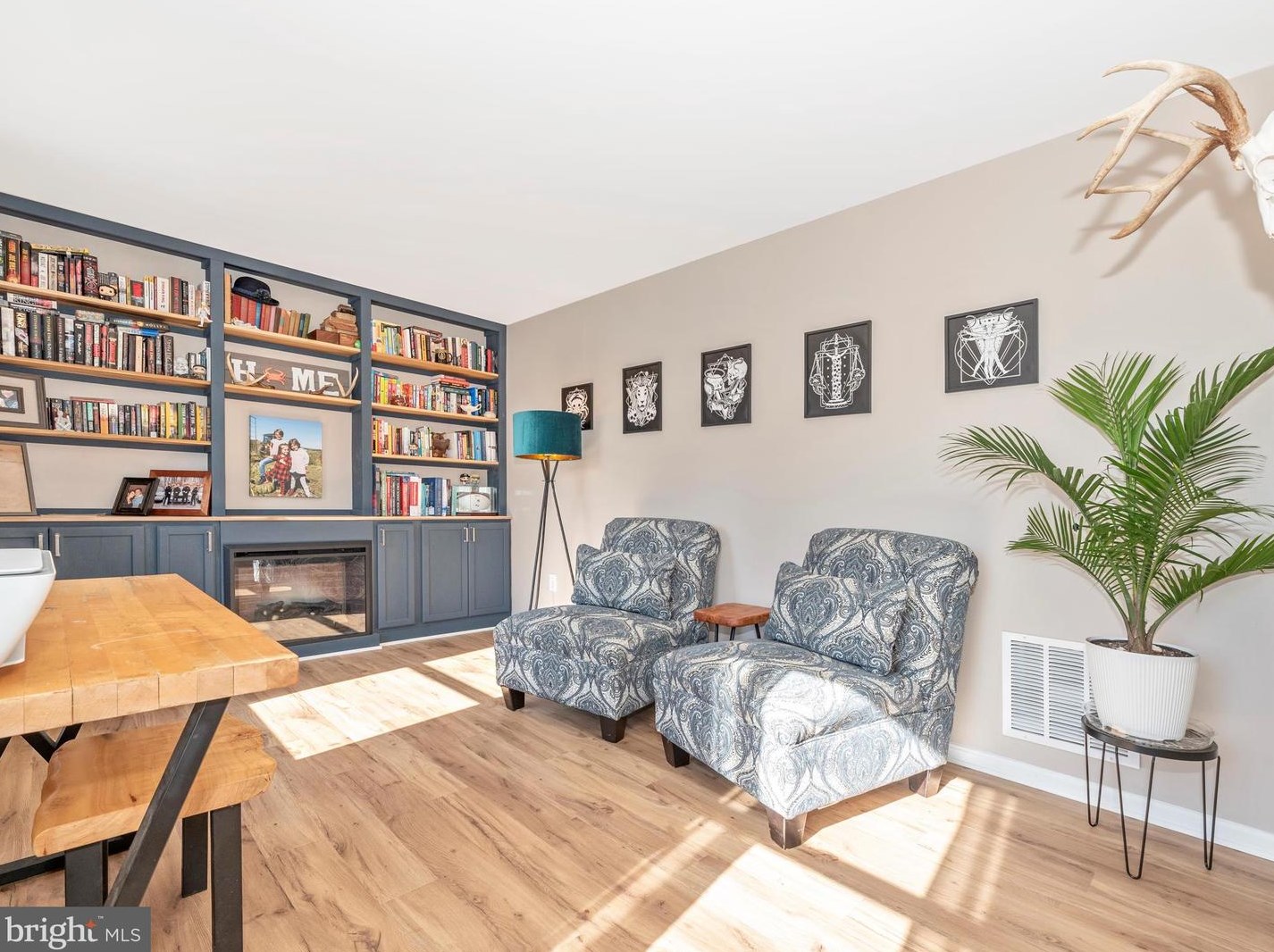 1 Eastern Cir, Middletown MD  21769-8000 exterior