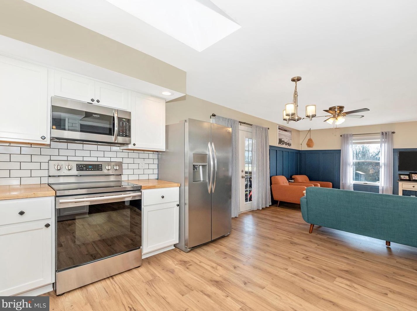 1 Eastern Cir, Middletown MD  21769-8000 exterior