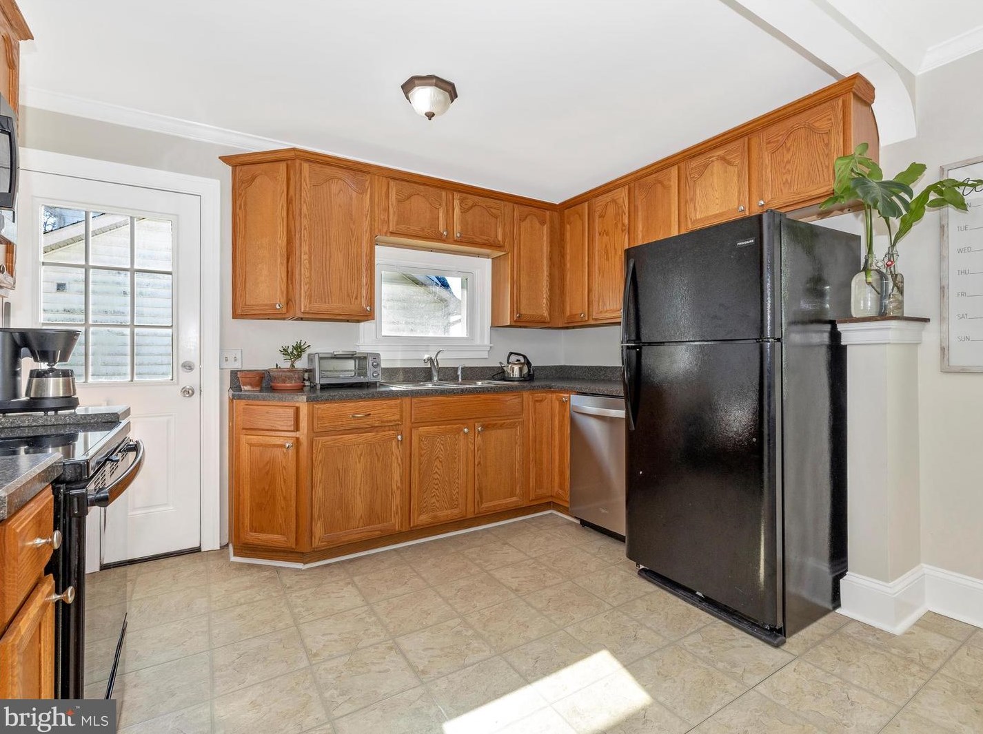 6819 Vale Summit Ln, Middletown MD  21769-6637 exterior