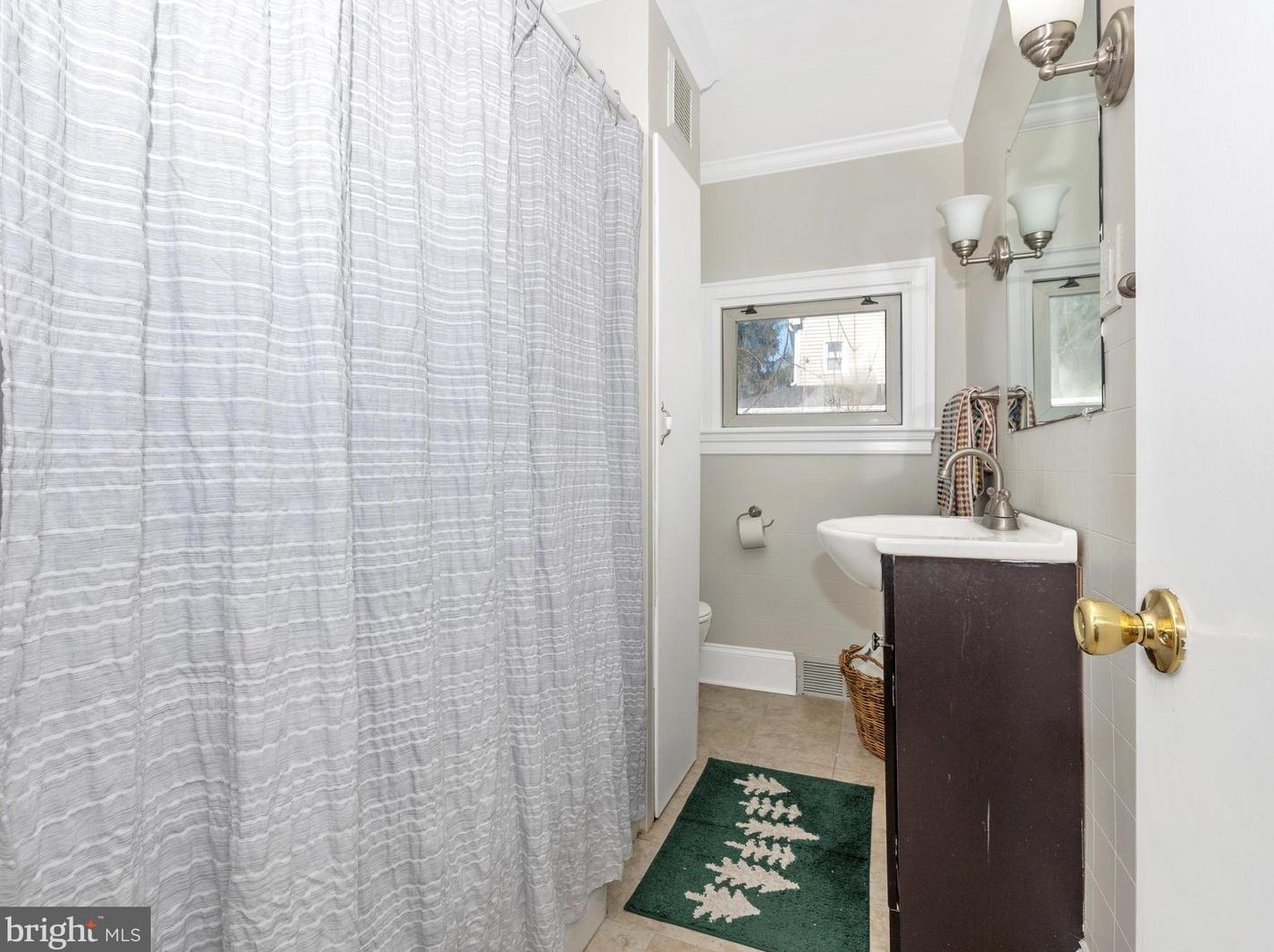 6819 Vale Summit Ln, Middletown MD  21769-6637 exterior