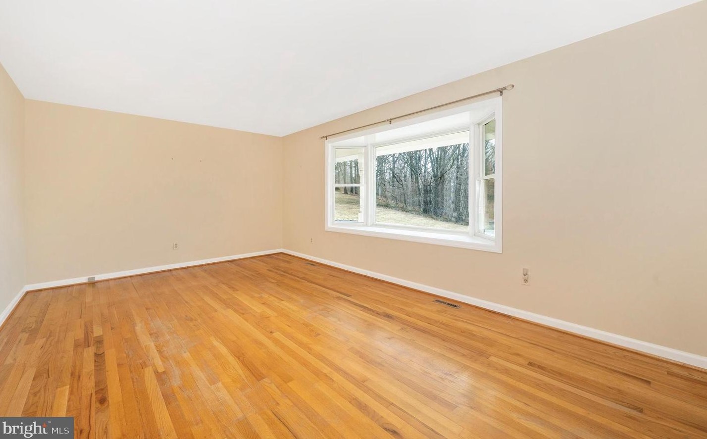 5822 Corporal Jones Ct, Mount Airy MD  21771-5804 exterior