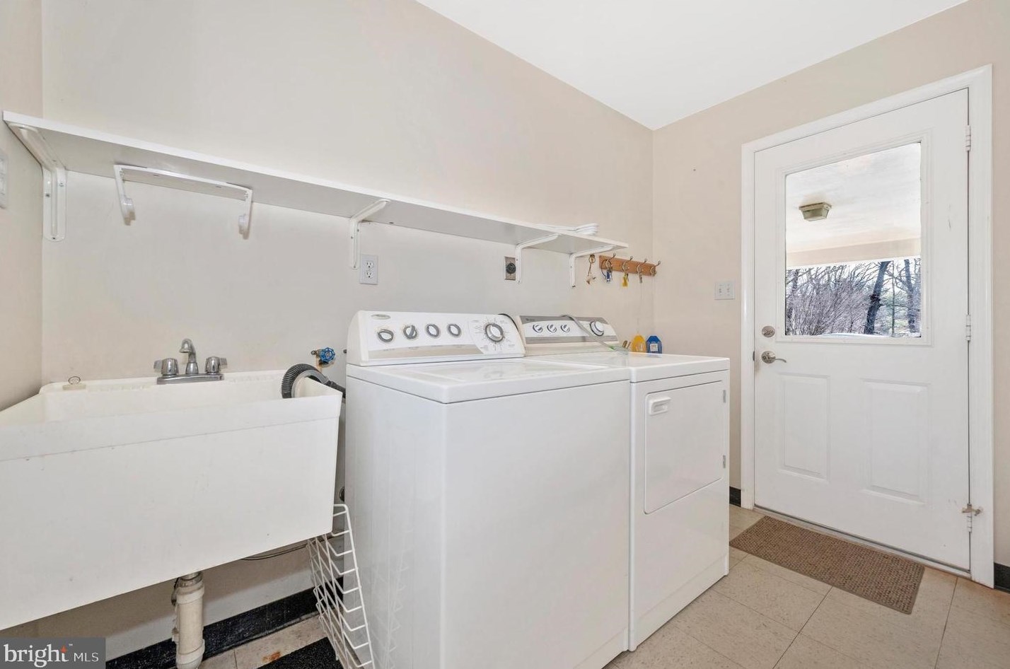 5822 Corporal Jones Ct, Mount Airy MD  21771-5804 exterior