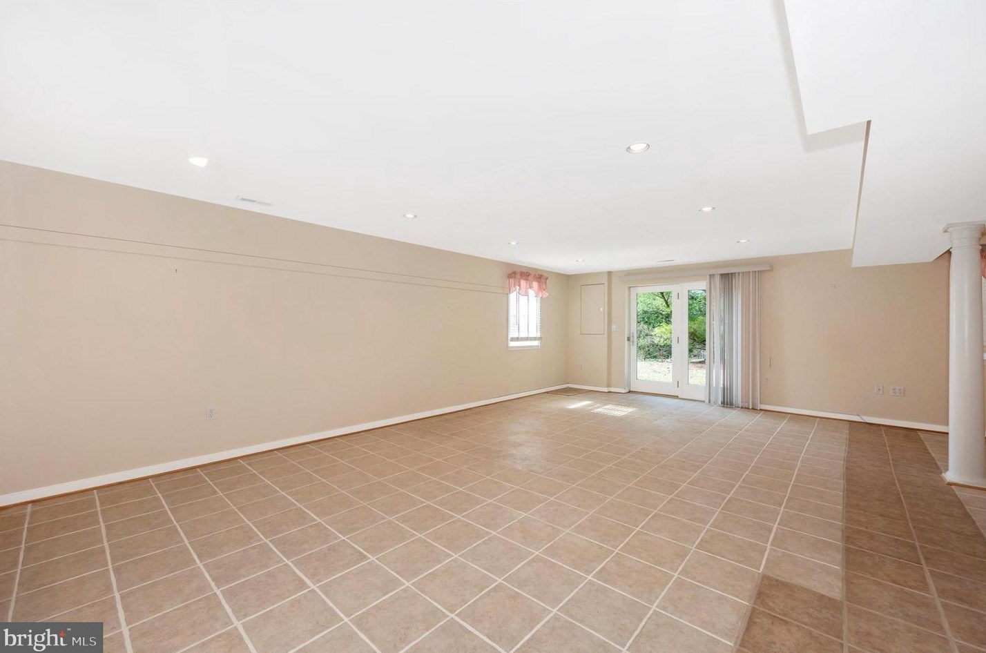 5822 Corporal Jones Ct, Mount Airy MD  21771-5804 exterior