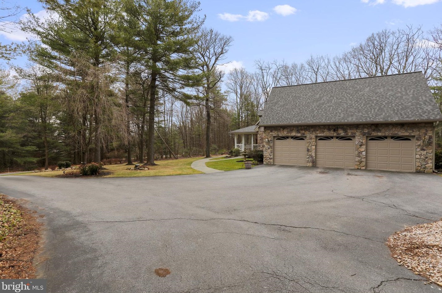 7907 Black Rd, Graceham MD  21788-1011 exterior