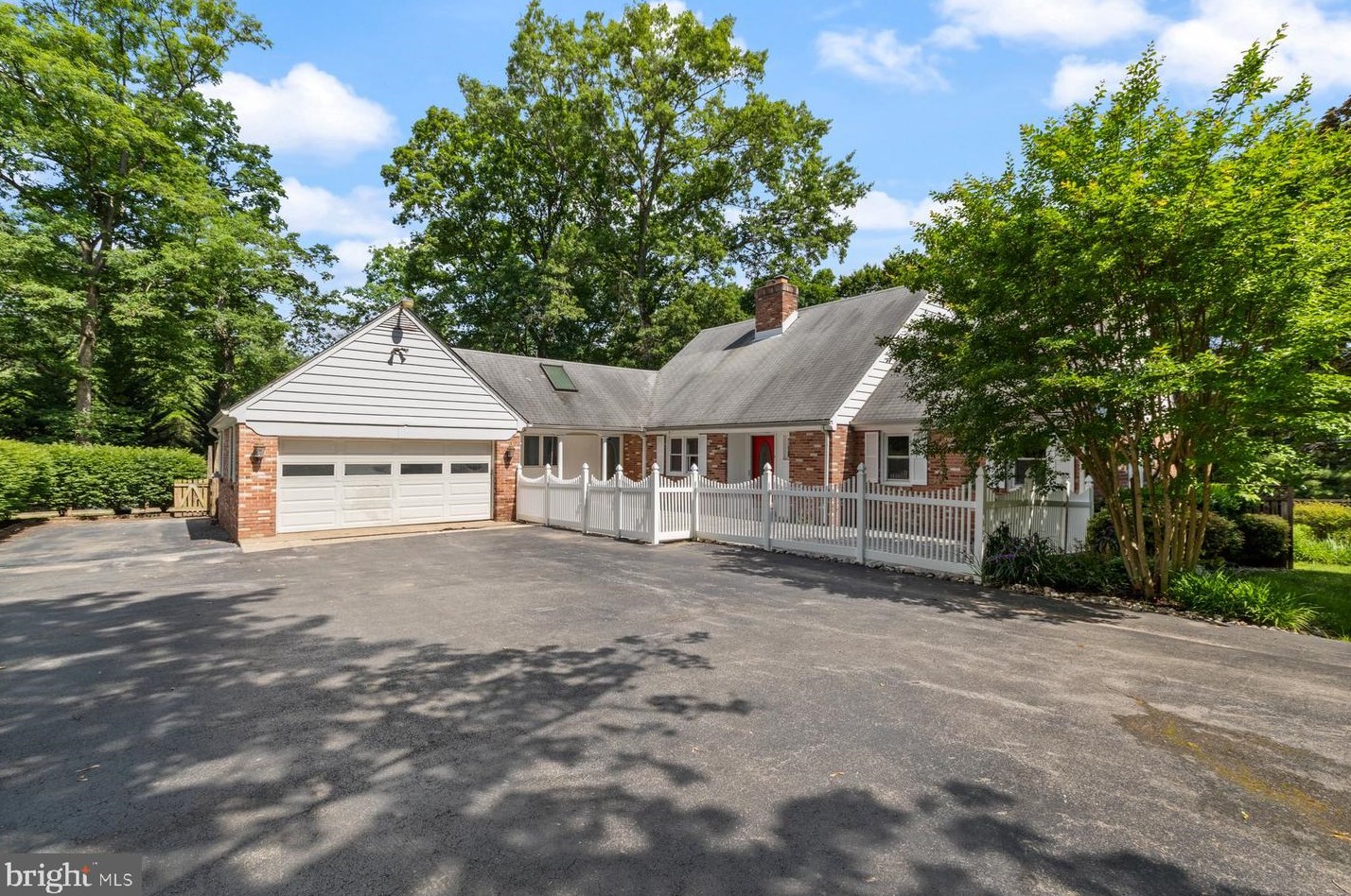 14002 Harrisville Rd, Mount Airy MD  21771-7939 exterior